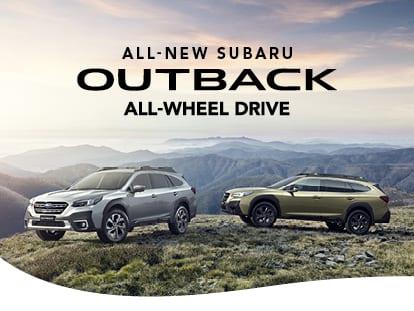 Subaru Outback 2021 mầu trắng cực độc giá gần 2 tỷ đồng trưng bày tại Hà Nội